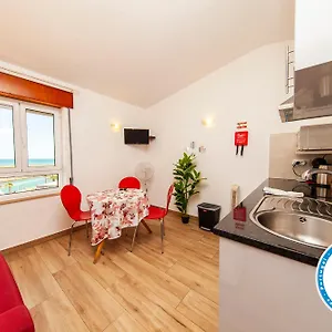 A38 - Rising Sun Top-floor Flat Lagos